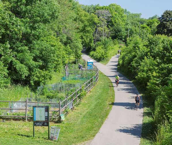 Along for the Ride: Biking Milwaukee’s North Shore Community