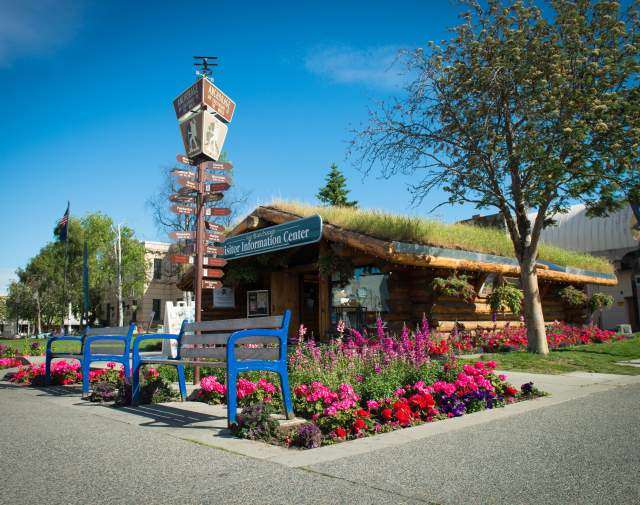 Anchorage log cabin visitor center