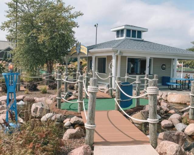 Harbor Pointe Mini Golf