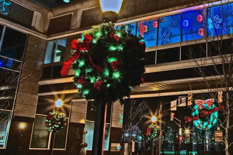 Your Guide to Fort Wayne, Indiana's Holiday Festivities