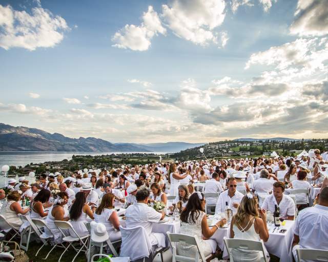 Diner en Blanc - Quails Gate 2017