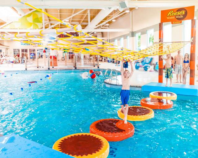 6 Indoor Waterparks in PA