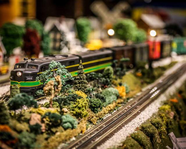 Miniature Displays and Experiences in PA