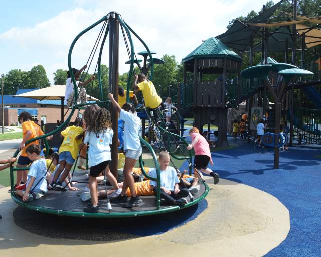 Children playing at Creekside Park