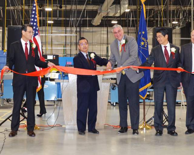 Daviess ribbon cutting