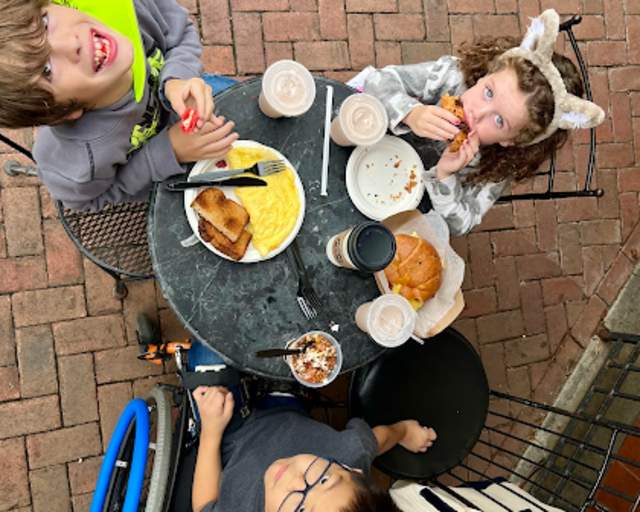 Aromas Coffeehouse - Jennifer Allen