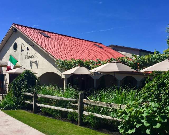 La Casa Narcisi Winery