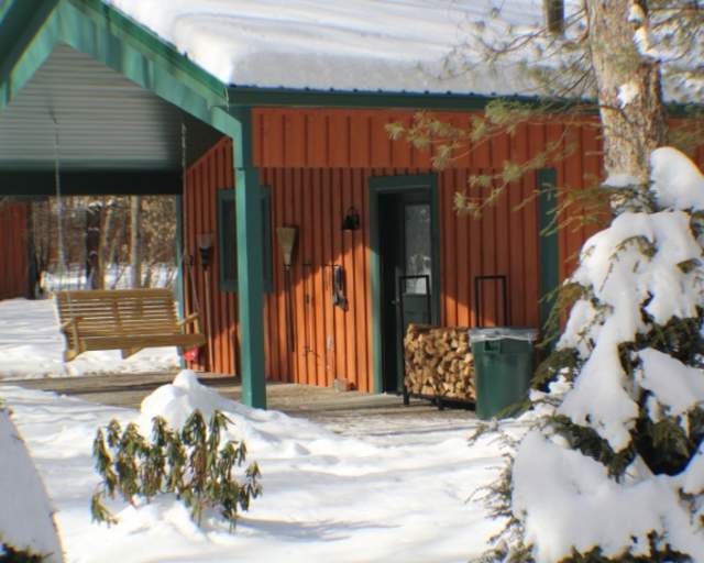 Wapiti Woods - Guest Cabins
