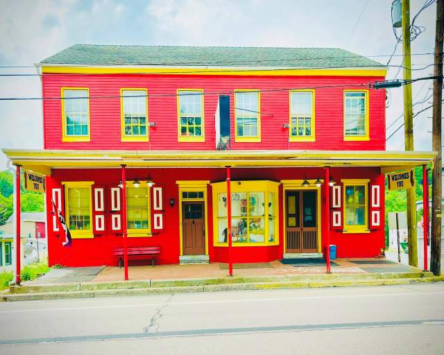 Port Clinton Peanut Shop
