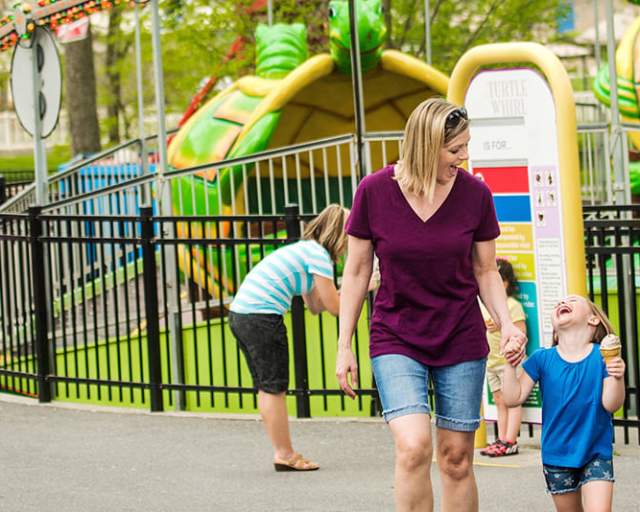 Dutch Wonderland Family Amusement Park