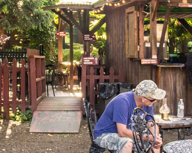 Farnsworth House Inn Restaurant and Sweney's Tavern