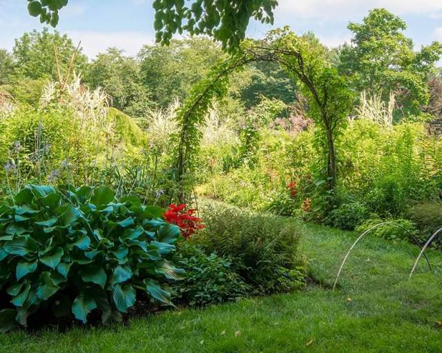 Chanticleer Garden