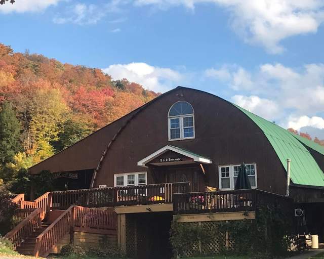 Frosty Hollow Bed & Breakfast