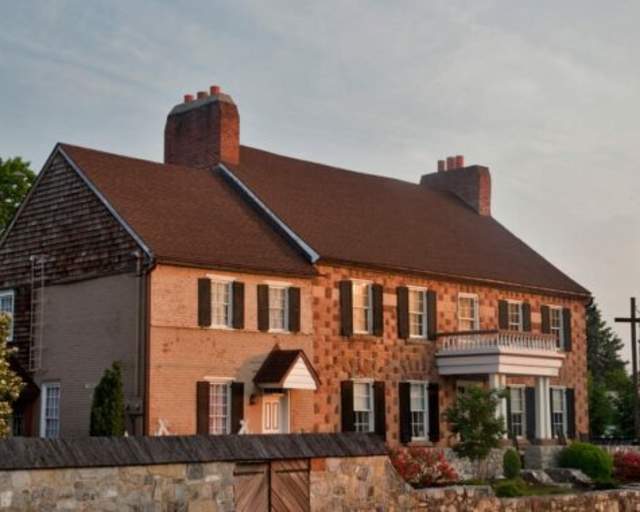 Historic Smithton Inn