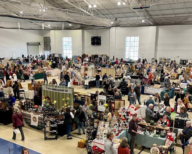 Clover Market's Holiday Market ~ 2025