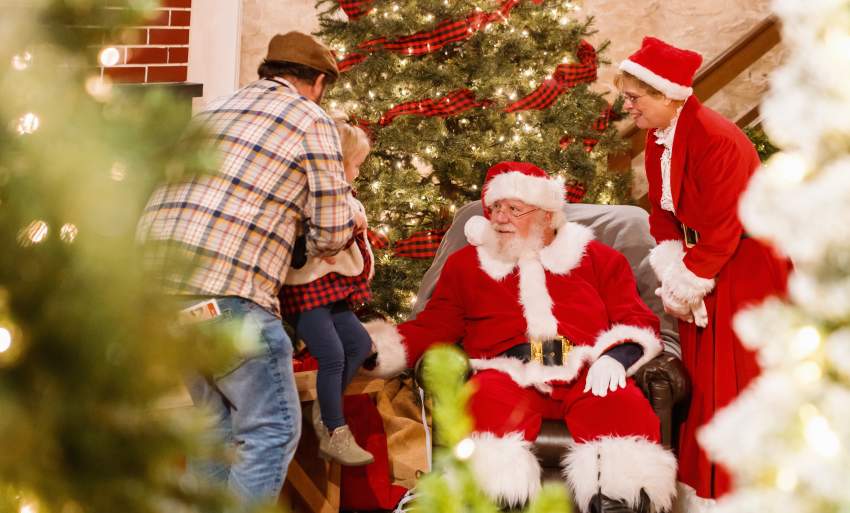 Santa's Holiday Tour of Greater Wilmington: Your Ultimate Guide to Festive Fun