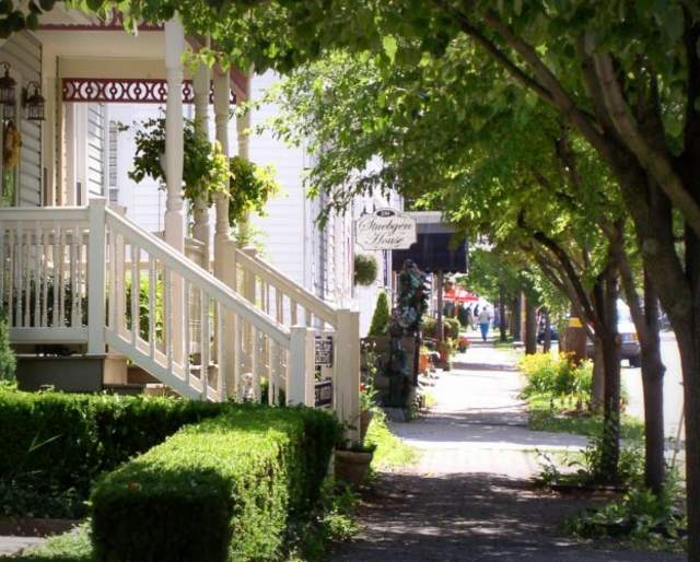 Saxonburg Mingle On Main