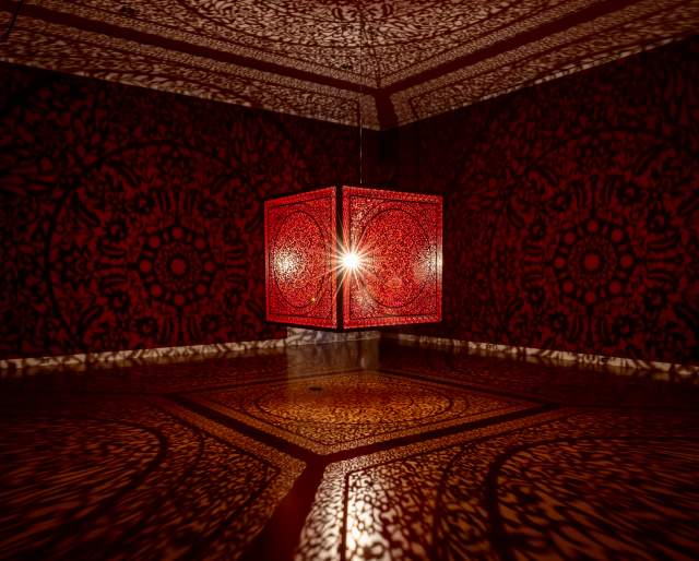 Anila Quayyum Agha: Interwoven