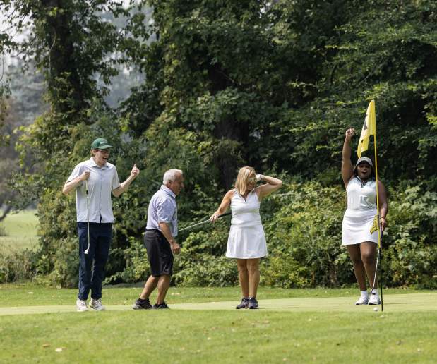 golf tournament art Wanoa