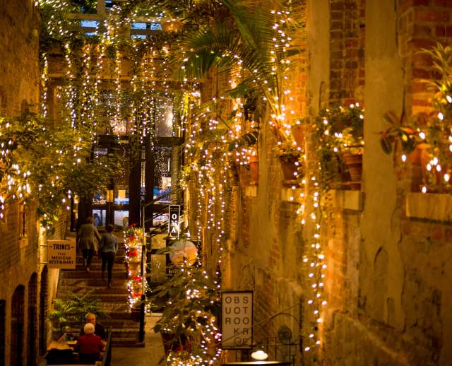 10 Things to Do in December in Omaha