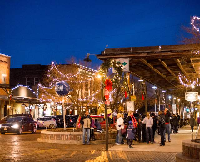 Holiday Light Displays in Omaha