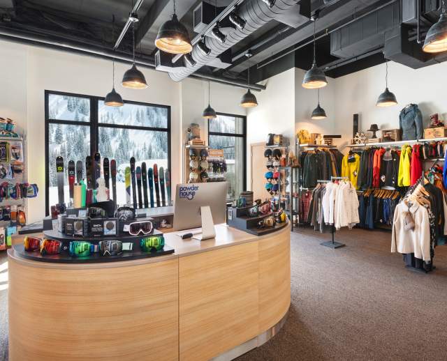 Powder House Ski Shop at Snowpine Lodge