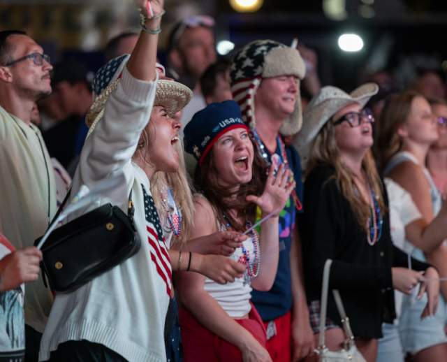 Crowd cheers as 2034 Winter Games announcement happens