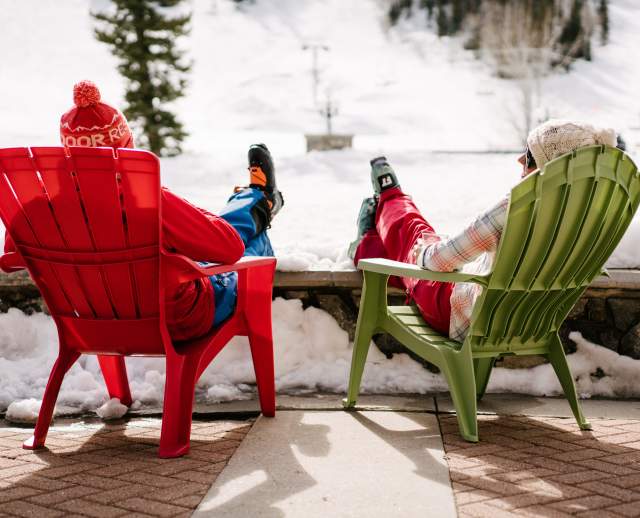 Skiers enjoying the patio at Solitude