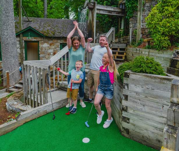 Gatlin's mini golf