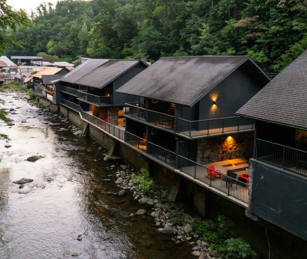 Historic Rocky Waters Inn
