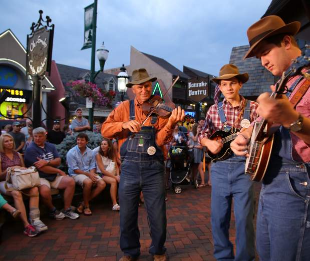 Tunes and Tales Evening Performance 2016