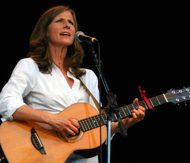 Tracy Grammer - Folk Singer, songwriter & story-teller