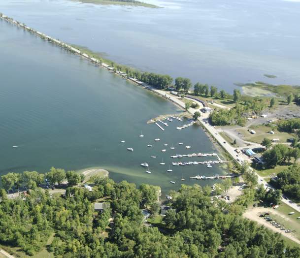 Apple Island Marina