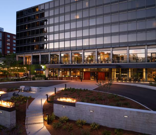 Hotel Champlain