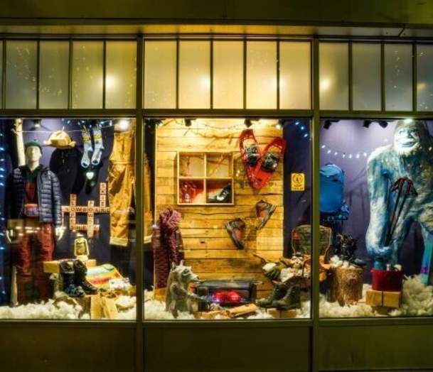 Holiday Window Contest