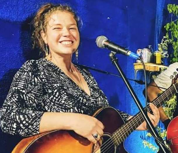 Live Music! Jenny Porter