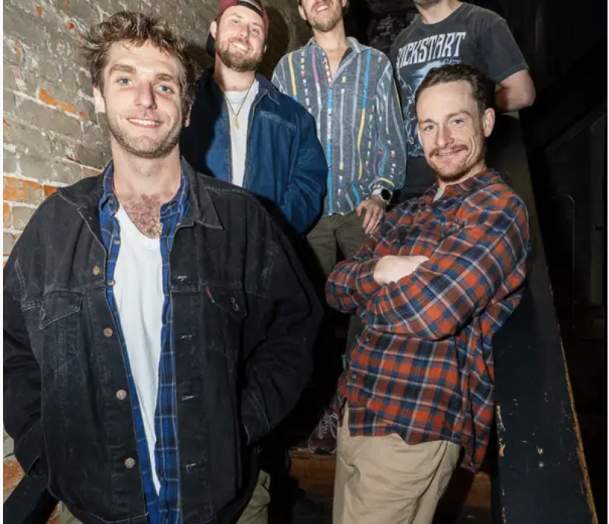 Annie in the Water, Moondogs, Kale