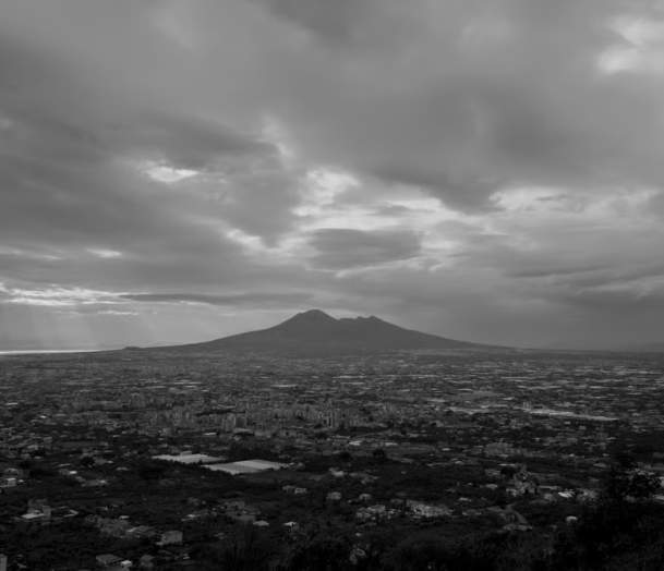 Pompeii: Below the Clouds