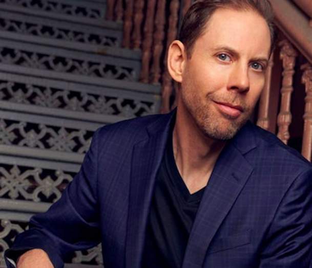 Ryan Hamilton @ VT Comedy Club
