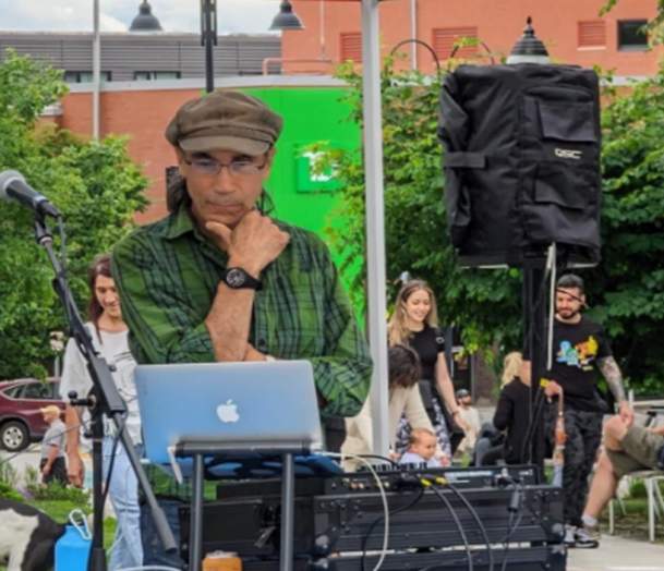 Splash Dance: DJ Rich Conte