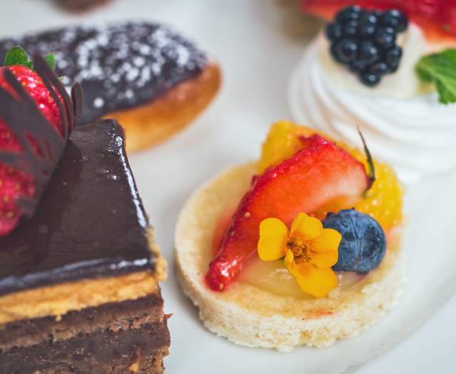 Afternoon-Tea sweets at the Titanic-Hotel
