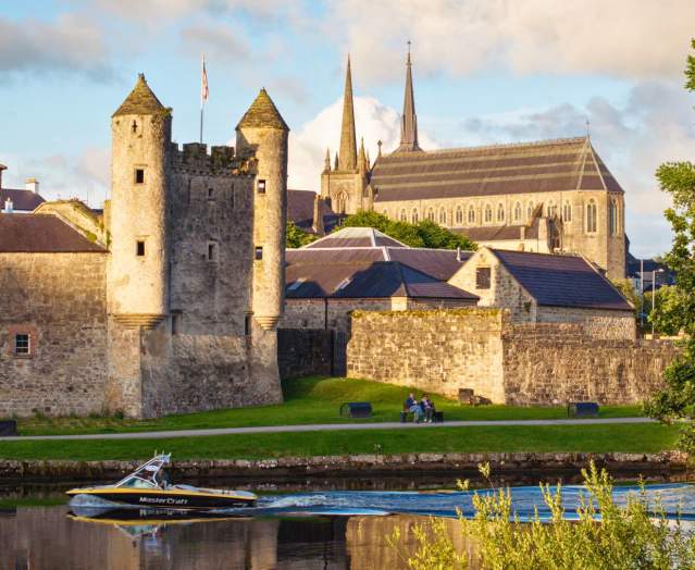 DNI Gallery - Enniskillen Castle sunset boats