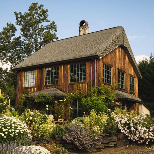 Sip with your Sweetie at Antiquum Farm