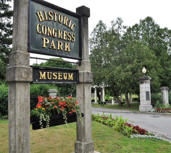 Historic Congress Park Sign