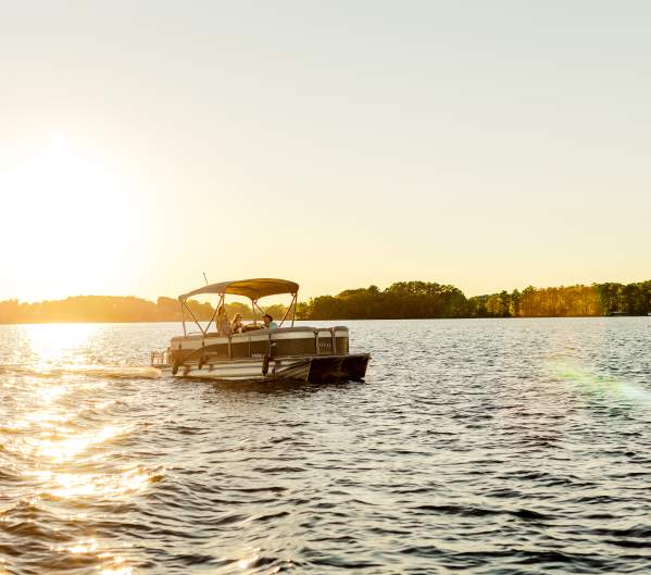 A Guide to Boat Rentals on Lake Norman