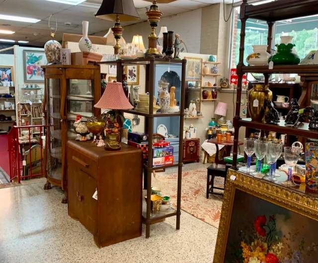 Rooster Town Antique & Vintage Mall