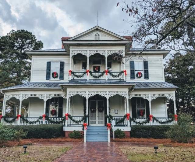Holiday Jubilee at the 1897 Poe House