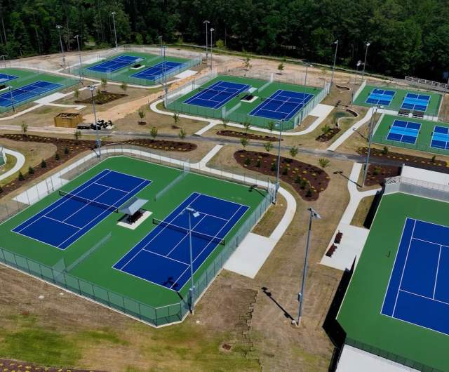 The Courts at Glenville Lake