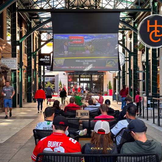 Where to Watch Duck Football Games