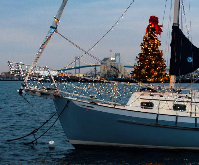 Christmas Boat Blog Header